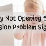 baby not opening eyes_ Signs that your baby may have a vision problem